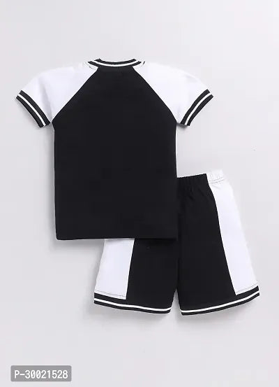 Rahello Stylish Black Cotton Printed T-Shirts With Shorts