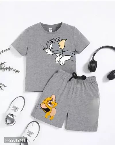 Rahello Fabulous Grey Cotton Printed T-Shirts with Shorts